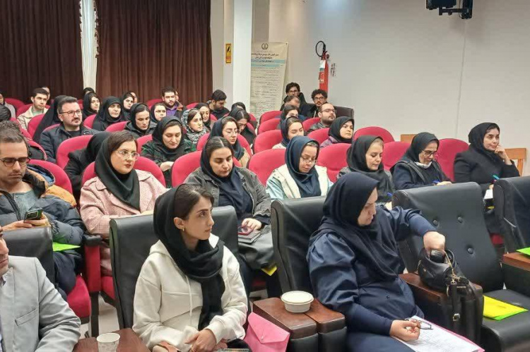 اولین جلسه دوره آموزشی مدیریت زخم در بیمارستان ولایت برگزار شد