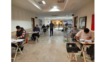 آزمون ورود به حرفه مهندسان، کاردانهای فنی، معماران تجربی، همزمان با سراسر کشور در شهرهای رشت، آستانه اشرفیه و لنگرود برگزار شد.